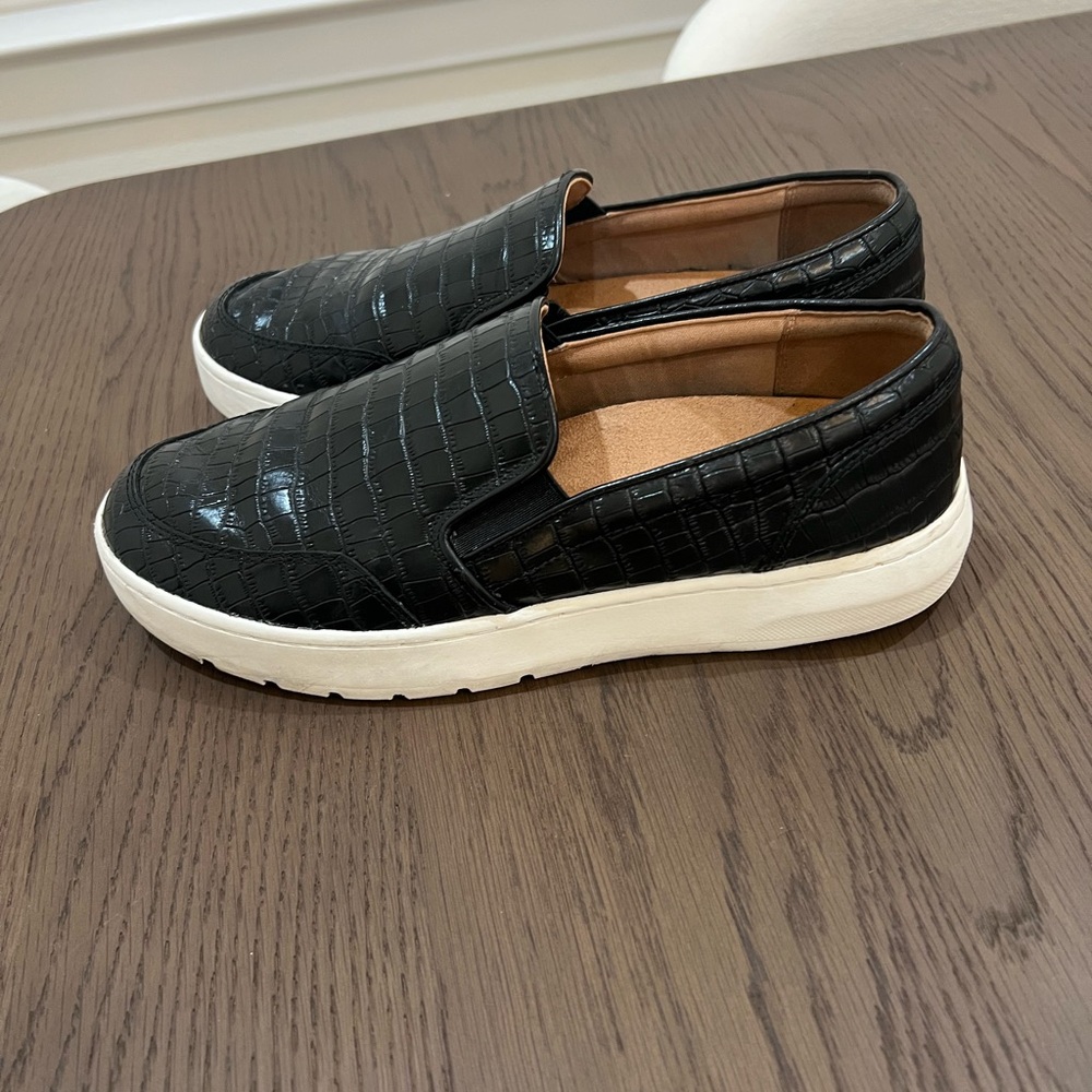 Vionic Dinora Platform Blackcrocodile Pattern Sli… - image 3